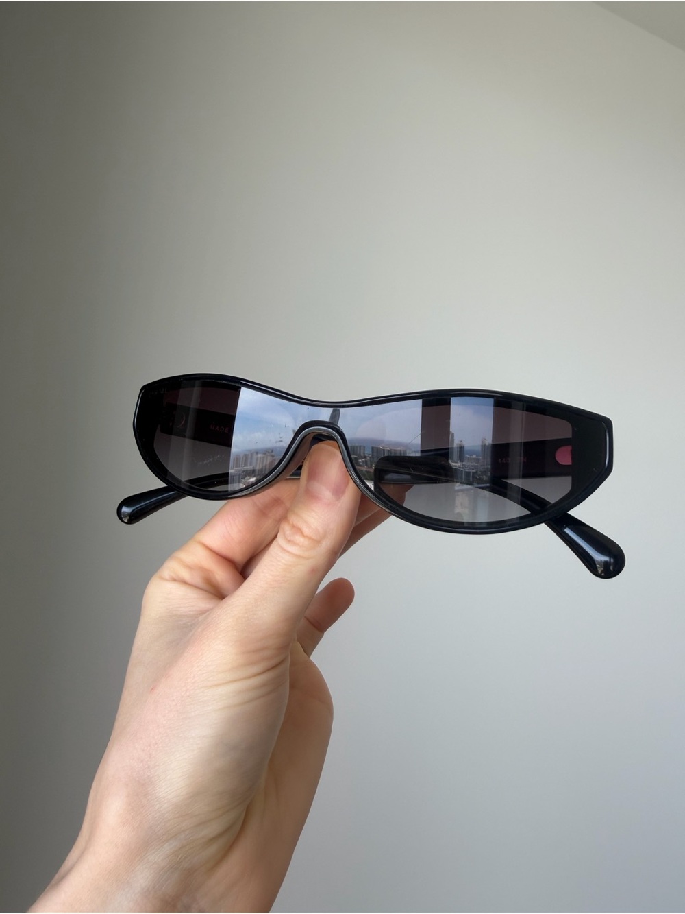 Chanel Cat-Eye 5415 sunglasses Lily-Rose Depp - Picture 9 of 14